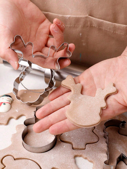 12Pcs Fun-Shaped Christmas Theme Cookie Cutter Set, Household 430 Stainless Steel Candy Molds, Complete Set of Kitchen Bakeware Accessories Christmas Party Favors Christmas Party Supplies Christmas Party Merry Christmas Eve Christmas Pajamas Christmas Decor